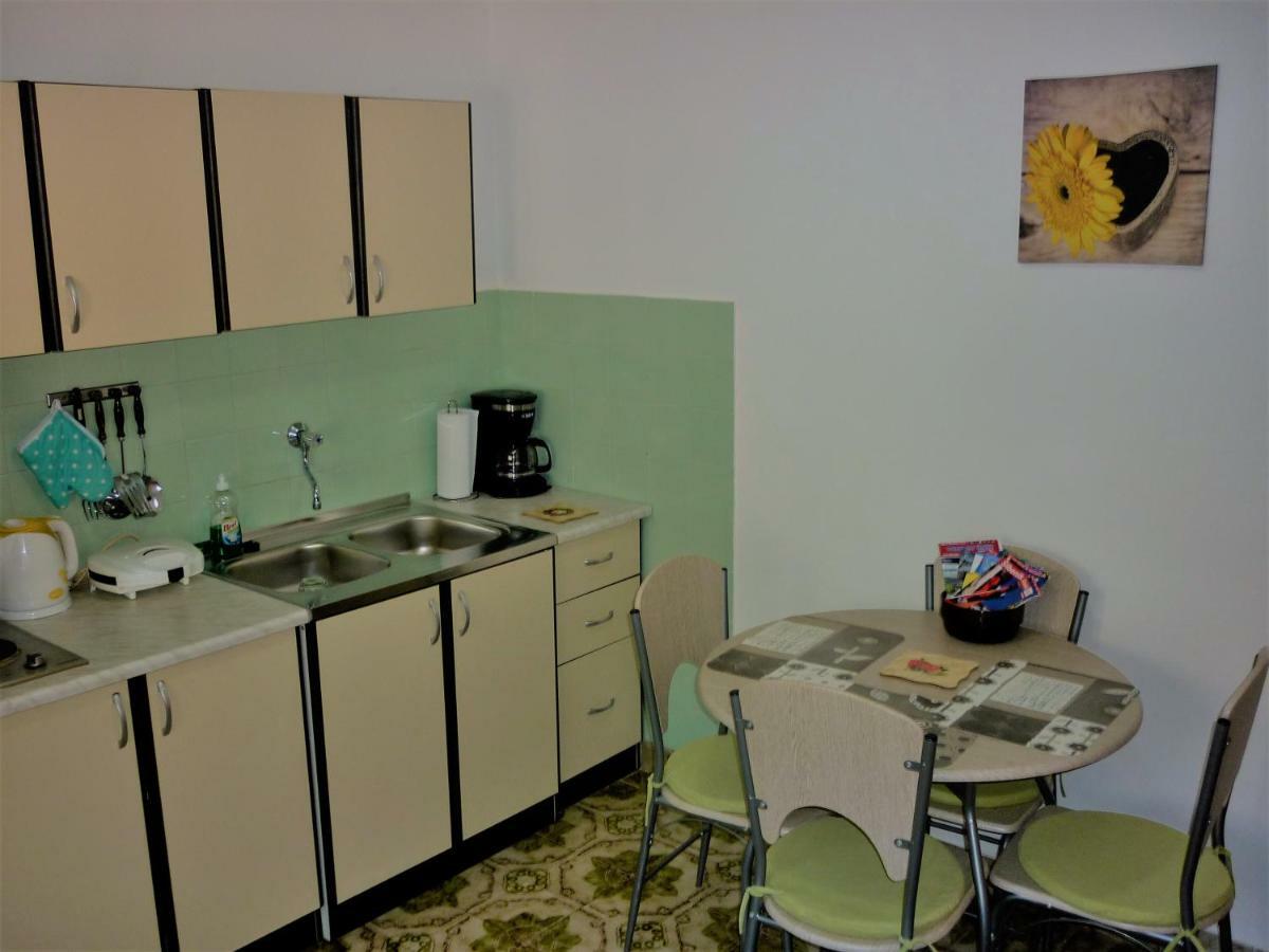 Apartman Tisno Exterior foto